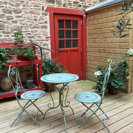 La Cour Secrete Apartment Dinan Exterior photo